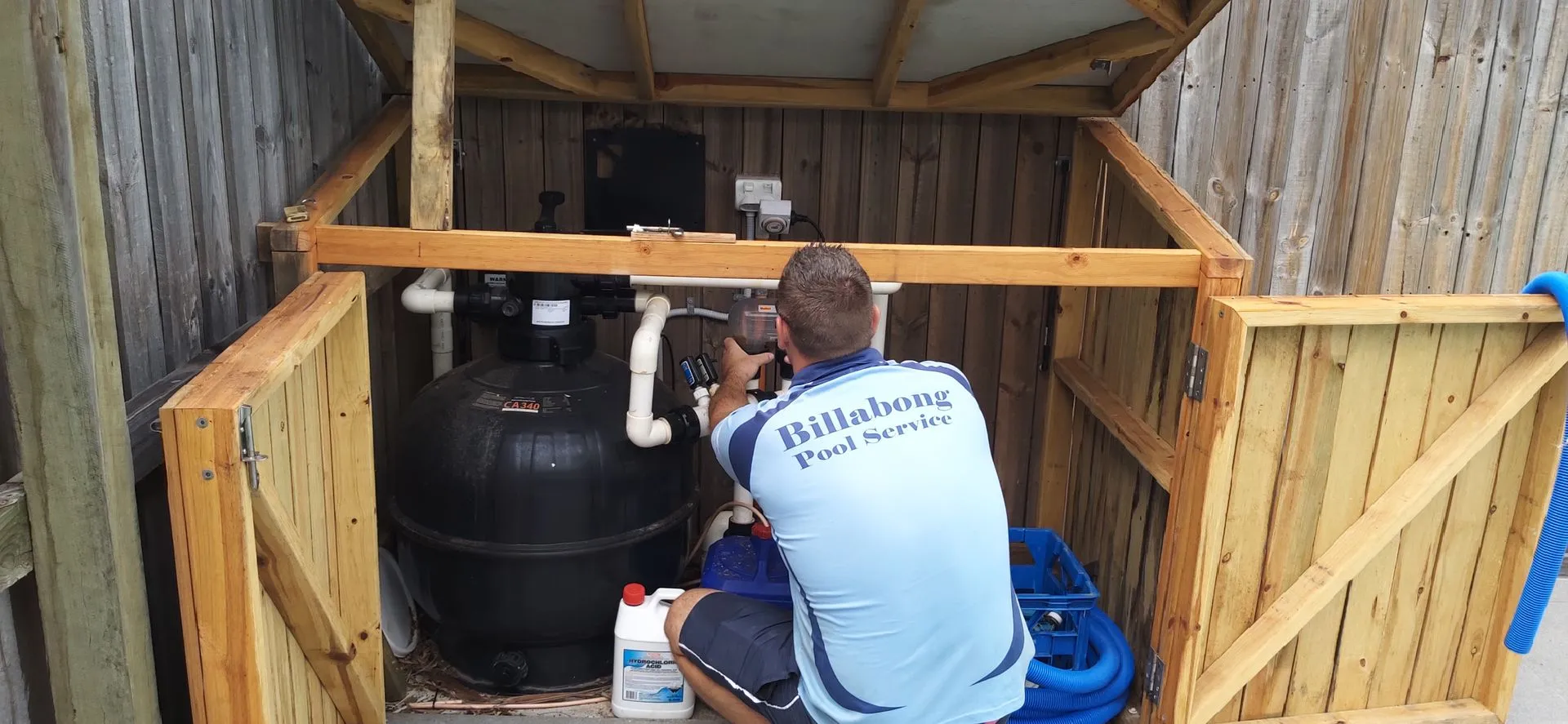Routine pool servicing in Noosaville