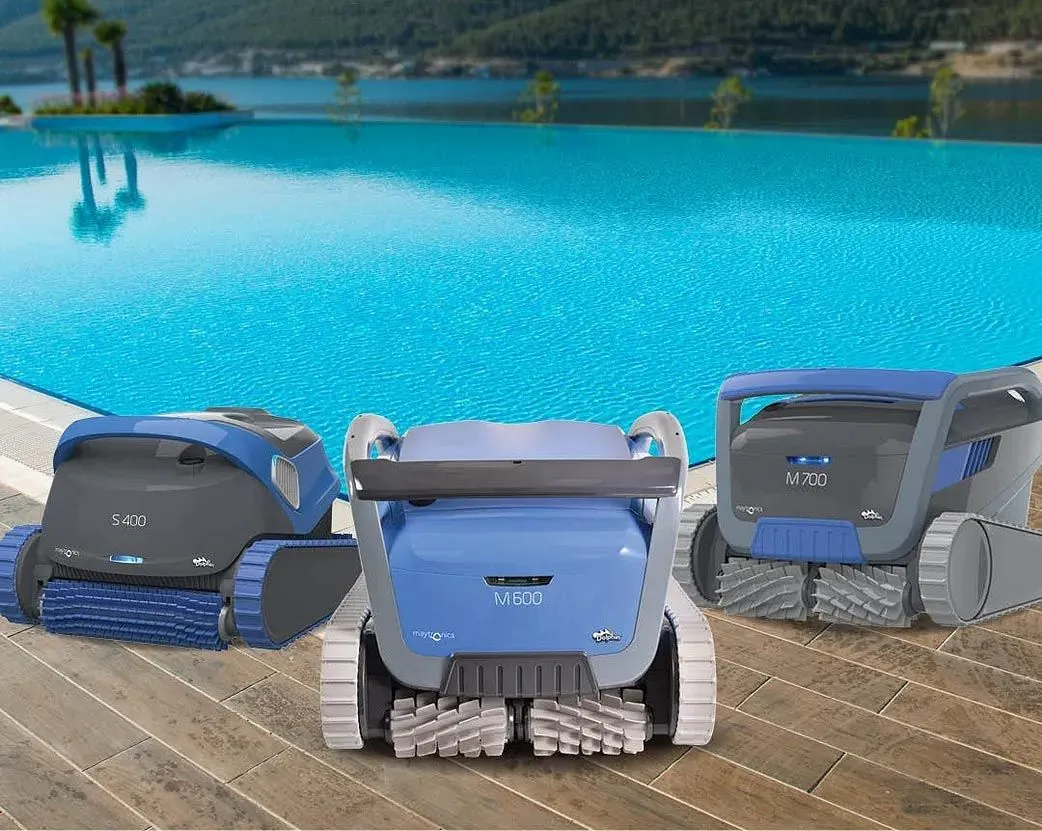 Robotic pool cleaning in Maroochydore